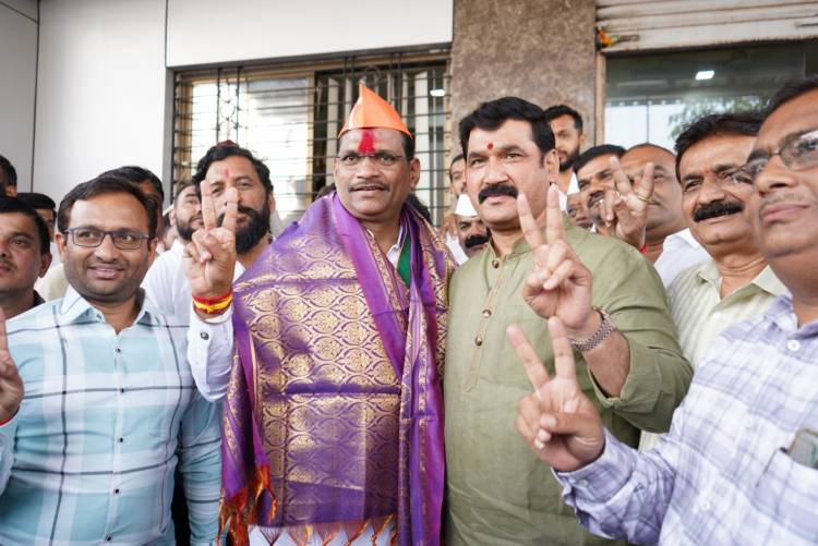 नाना काटे यांचे बंड शमविण्यात उपमुख्यमंत्री देवेंद्र फडणवीस आणि उपमुख्यमंत्री अजितदादा पवार यांना यश